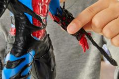 MARVEL-SPIDER-MAN-VENOMVERSUS-SPIDER-MAN-LIQUID-SHIFTER-17