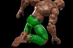 MARVEL-LEGENDS-SERIES-WEREWOLF-BY-NIGHT-4