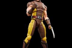 MARVEL-LEGENDS-SERIES-WOLVERINE-BROWN-SUIT-3