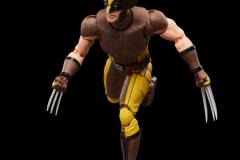 MARVEL-LEGENDS-SERIES-WOLVERINE-BROWN-SUIT-5