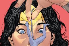 Wonder-Woman-22-1
