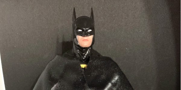 Toy Review: One:12 Collective: DC's Batman Sovereign Knight Onyx 
