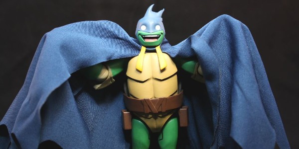 Toy Review: Teenage Mutant Ninja Turtles Michelangelo as Batman Action  Figure (DC Collectibles) - Fanboy Factor