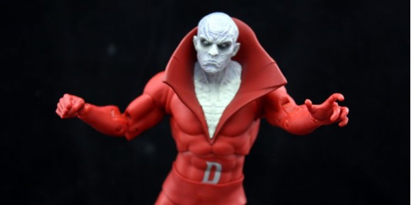 Today we are taking a look at the Deadman action figure from McFarlane Toys. Video review and pictures below.